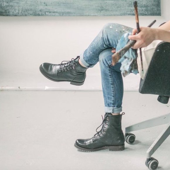 Frye Carson Lug Lace Up Brown Real Leather Combat Granny Pull On Cute Ankle Boot - Picture 5 of 13